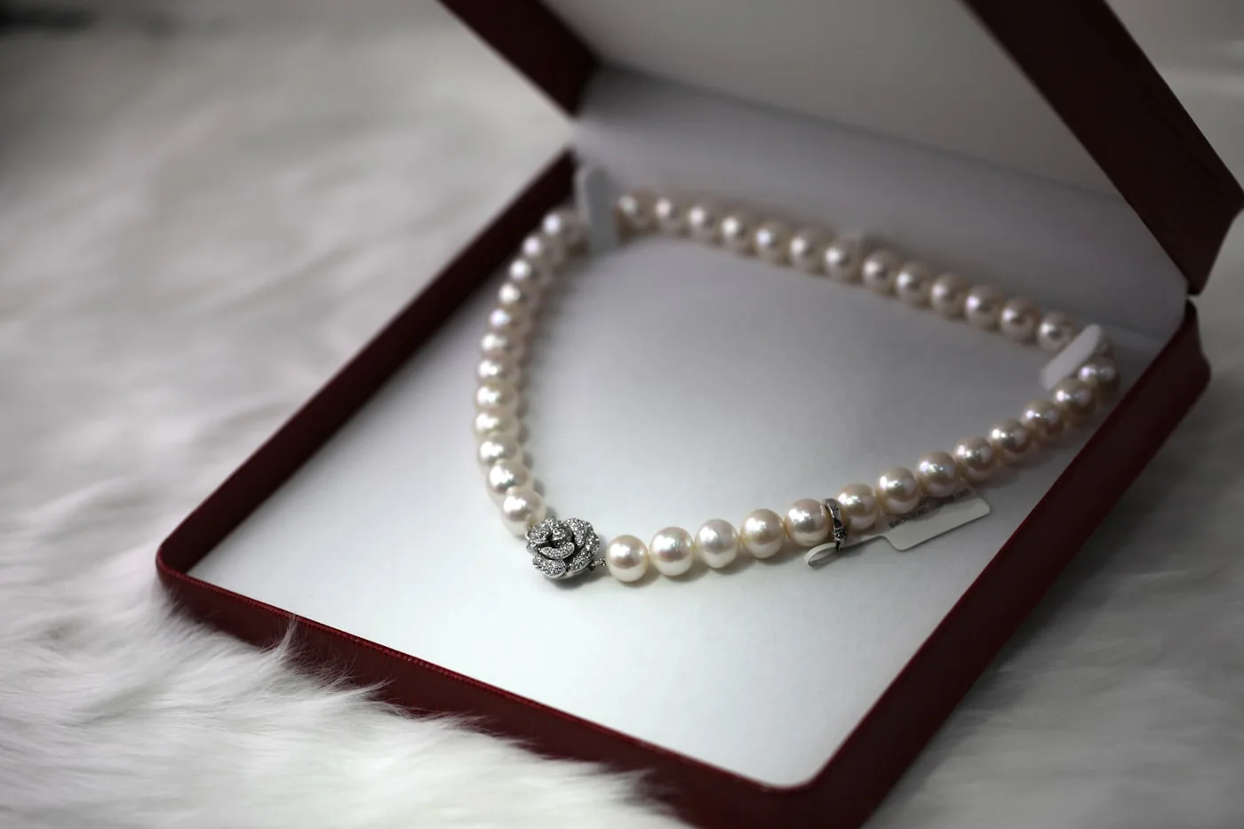 Joyas de oro y piedras preciosas